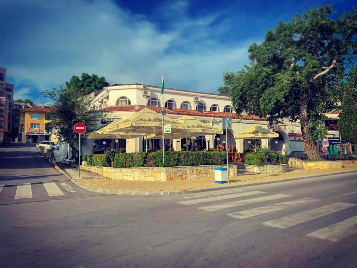 Sea Square Hotel Balchik Luaran gambar
